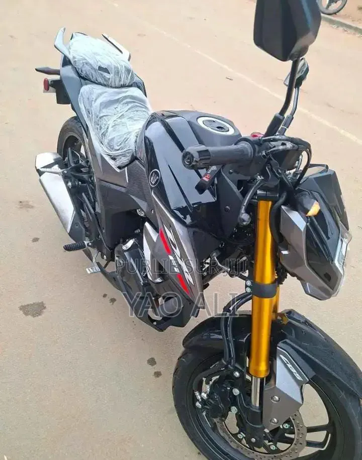 Nouveau CFMoto 150SC 2026 Noir