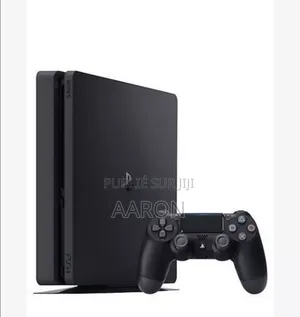 Ps4 Silm Avec Deux Manette
