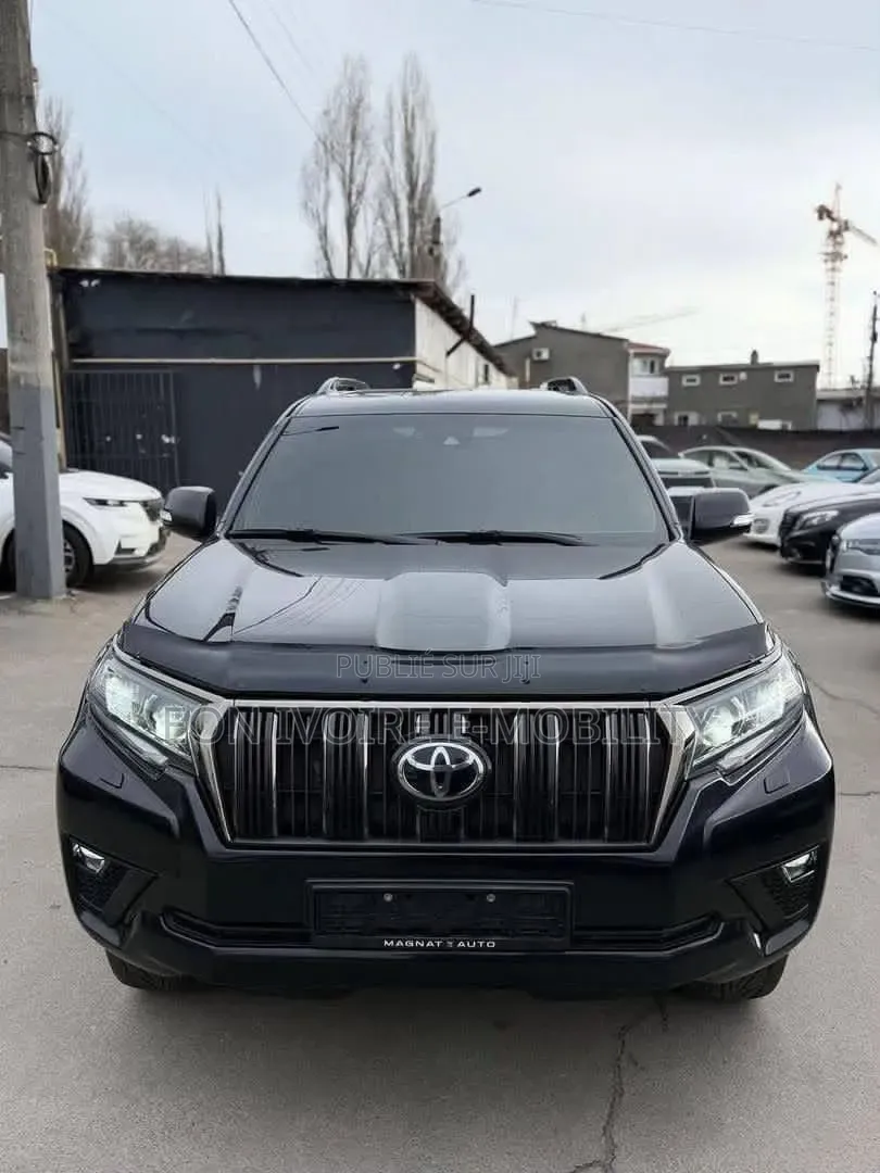 Toyota Land Cruiser 3.3 Diesel 4WD 2022 Noir