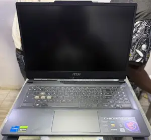 Ordinateur portable MSI Cyborg 15 16GB Intel Core i5 SSD 1T