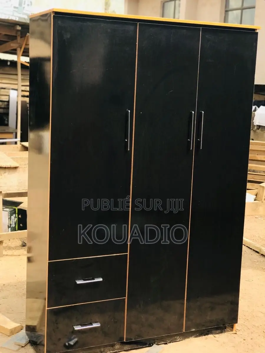 Placard Neuf