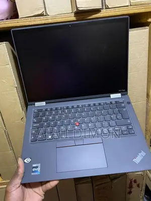 Nouveau Lenovo ThinkPad X1 Yoga 16GB Intel Core i5 SSD 256GB