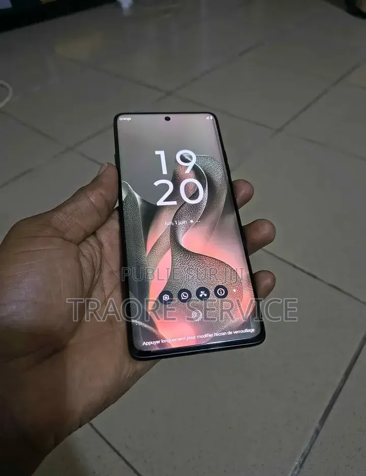 Nouveau Motorola Edge 2025 256 GB Autre