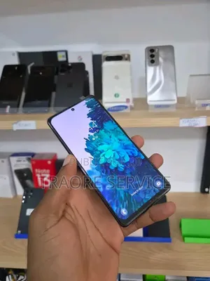 Nouveau Samsung Galaxy S20 FE 256 GB Autre