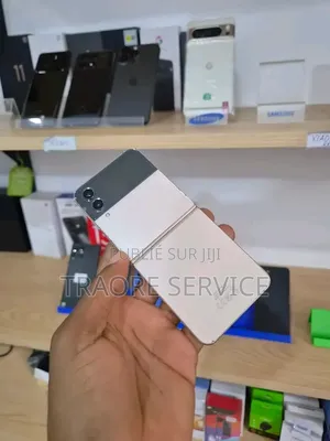 Nouveau Samsung Galaxy Z Flip4 512 GB Autre