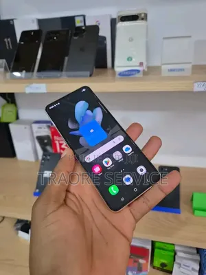 Nouveau Samsung Galaxy Z Flip4 512 GB Autre