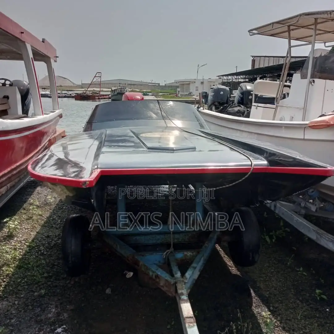 Bateau Batman Debo 300cv a Besoin De Réparation Sans Chariot 9million
