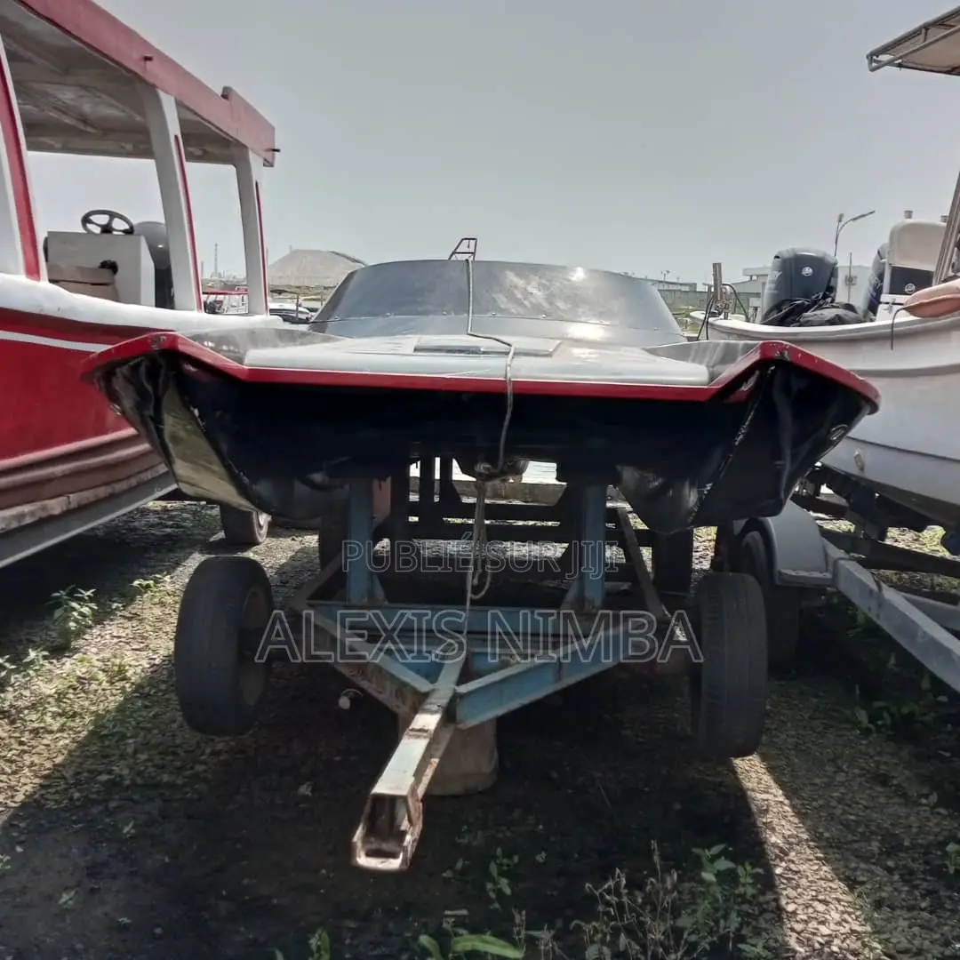 Bateau Batman Debo 300cv a Besoin De Réparation Sans Chariot 9million