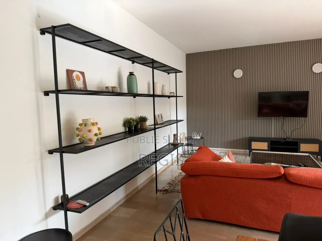 Meublé 2chbre Appartement dans Regis, Cocody à Louer