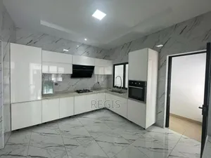 3chbre Appartement dans Regis, Cocody à Louer