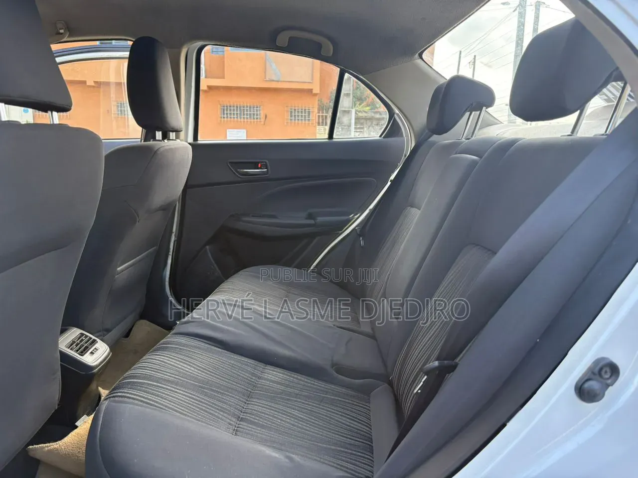 Suzuki Dzire 2024 Blanc