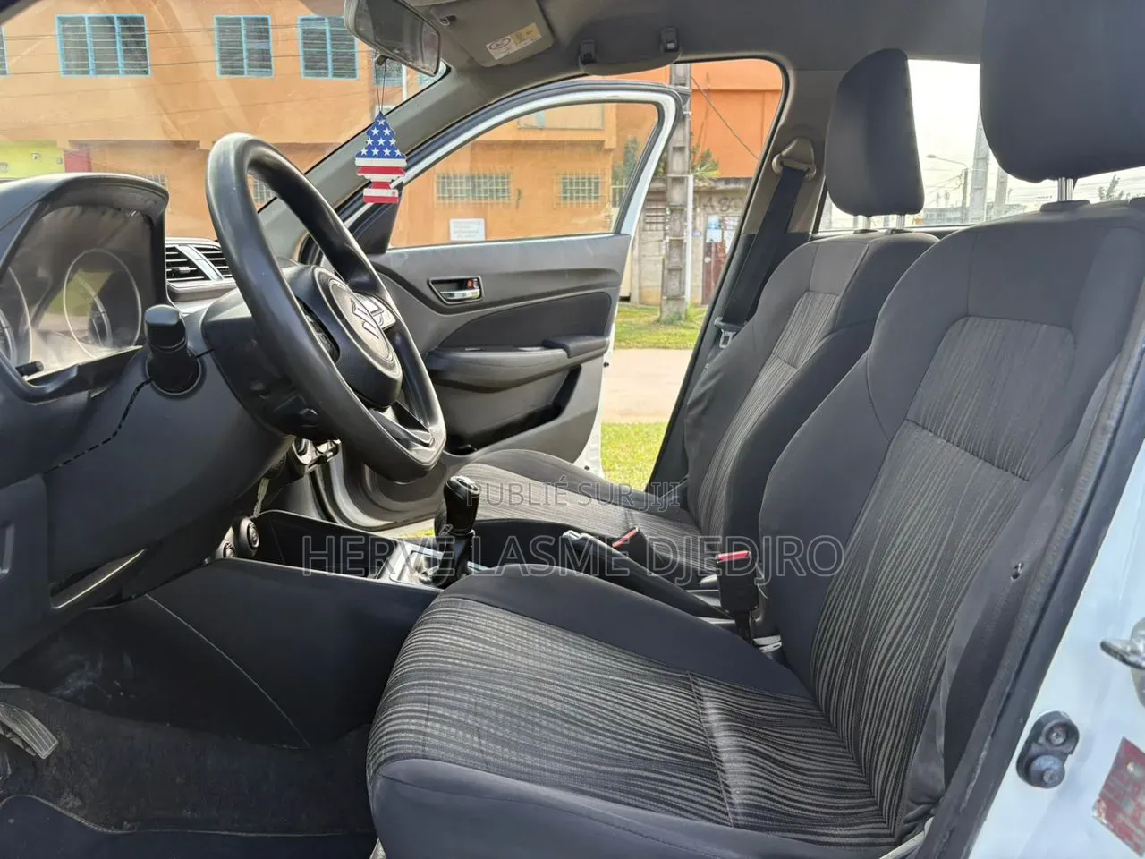 Suzuki Dzire 2024 Blanc