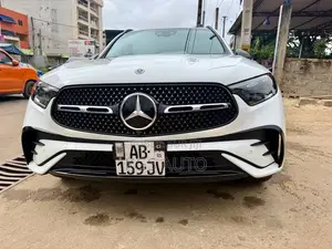 Mercedes-Benz GLC-Class GLC 300 2023 Blanc