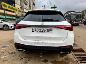 Mercedes-Benz GLC-Class GLC 300 2023 Blanc