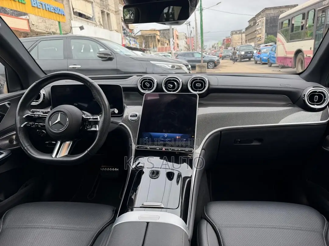 Mercedes-Benz GLC-Class GLC 300 2023 Blanc