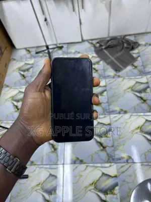 Nouveau Apple iPhone 11 128 GB Noir