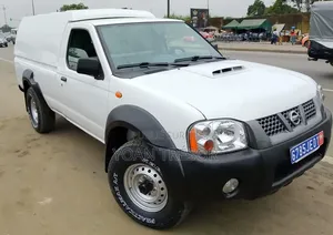 Nissan Hardbody 2018 Blanc
