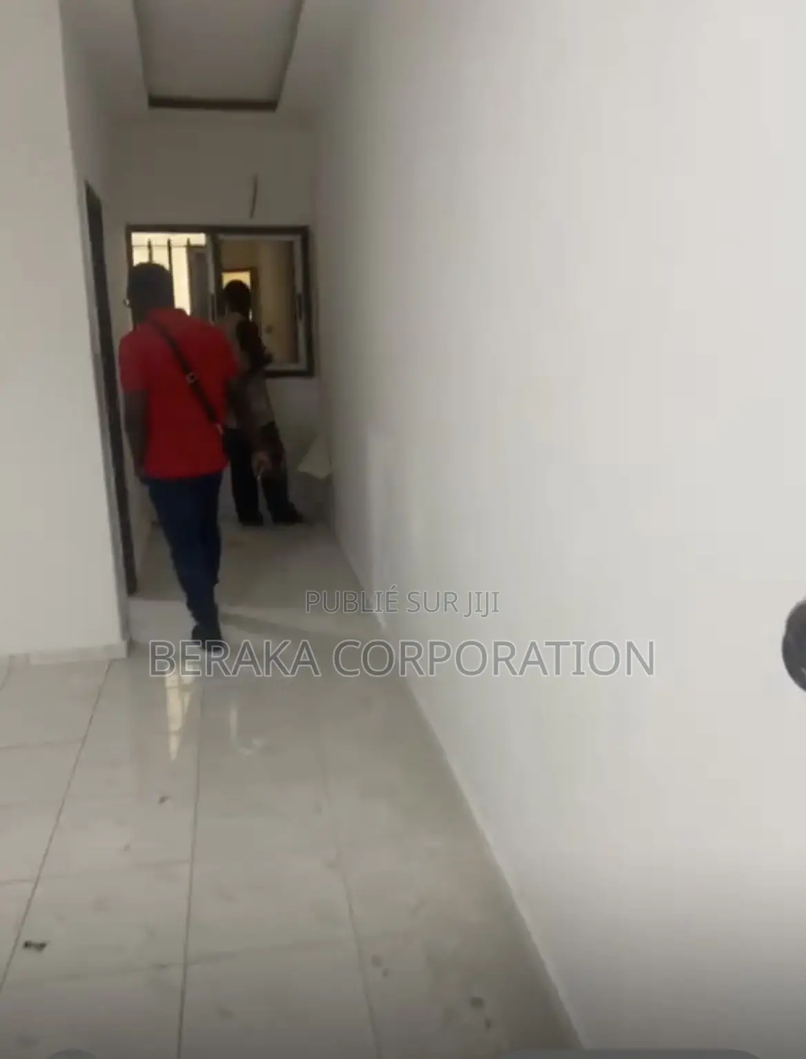 1chbre Appartement dans Beraka Corporation, Cocody à Vendre