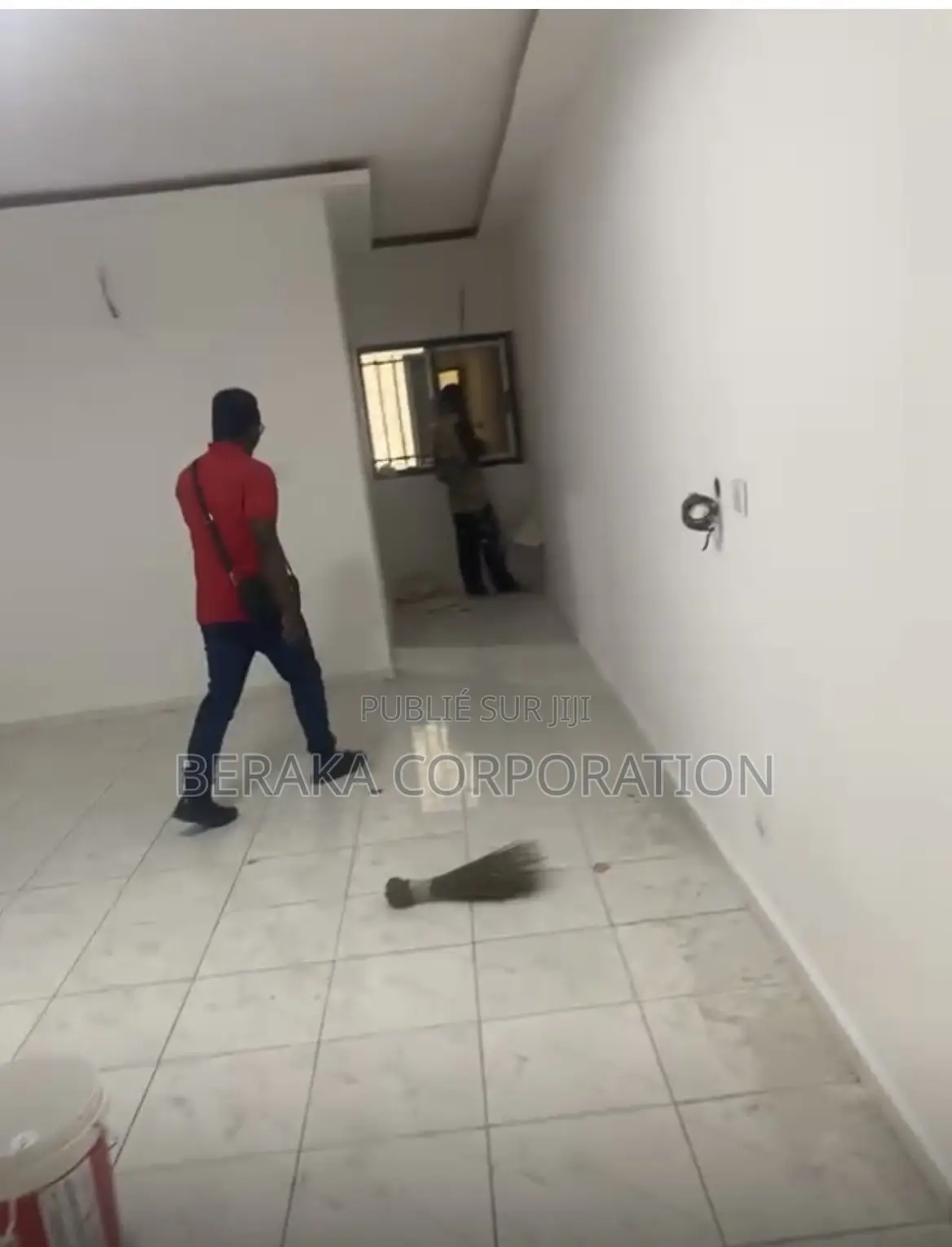 1chbre Appartement dans Beraka Corporation, Cocody à Vendre