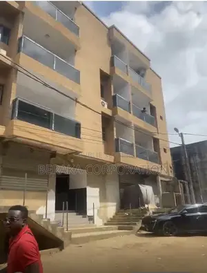 1chbre Appartement dans Beraka Corporation, Cocody à Vendre