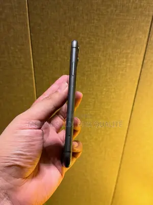 Nouveau Apple iPhone 11 128 GB Noir