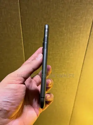 Nouveau Apple iPhone 11 128 GB Noir