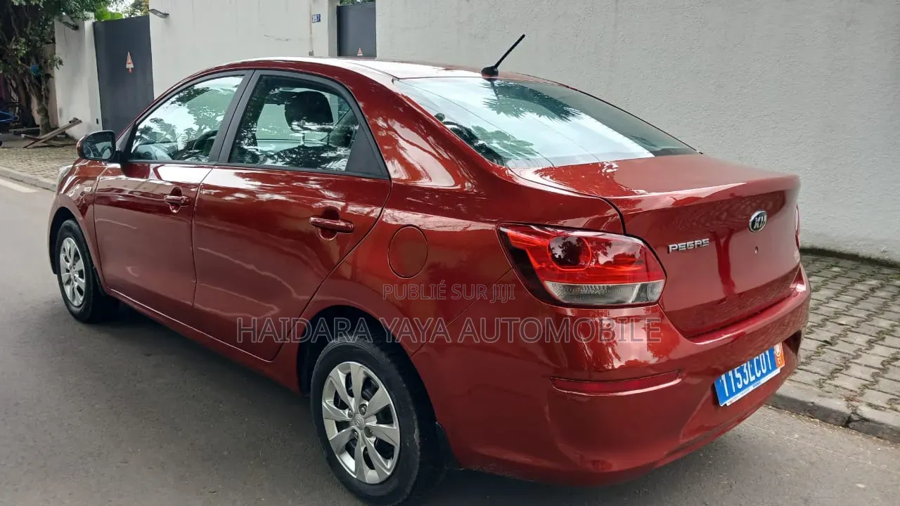 Kia Pegas 2022 Rouge