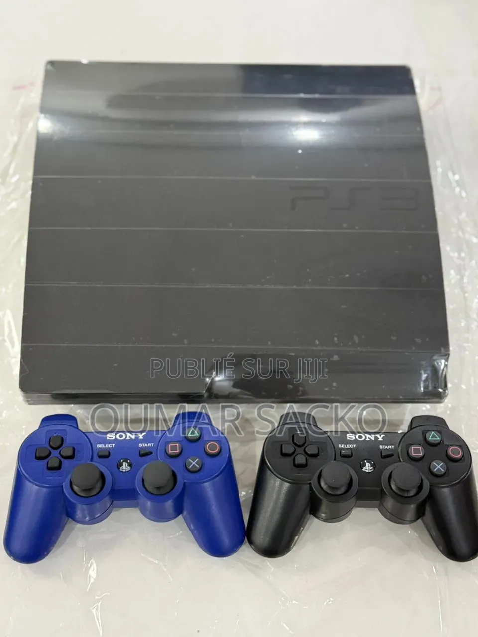 PS4 + 20 Jeux – Console en Très Bon État
