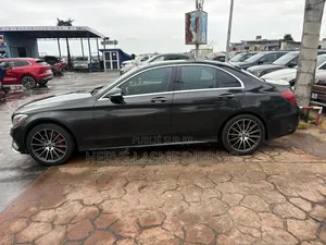 Mercedes-Benz C300 2016 Noir