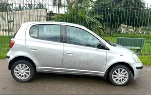Toyota Yaris 2004 Gris