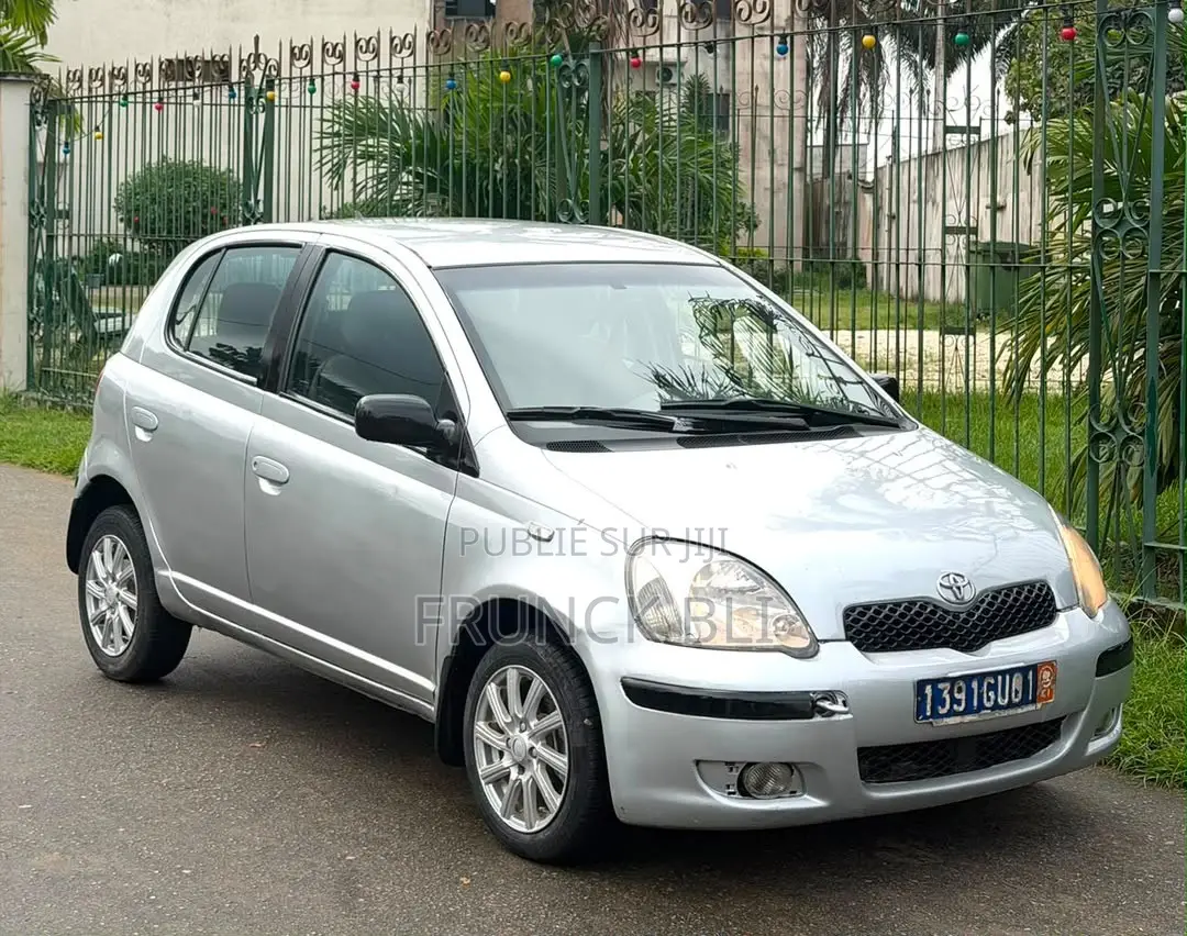 Toyota Yaris 2004 Gris
