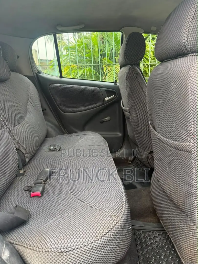Toyota Yaris 2004 Gris