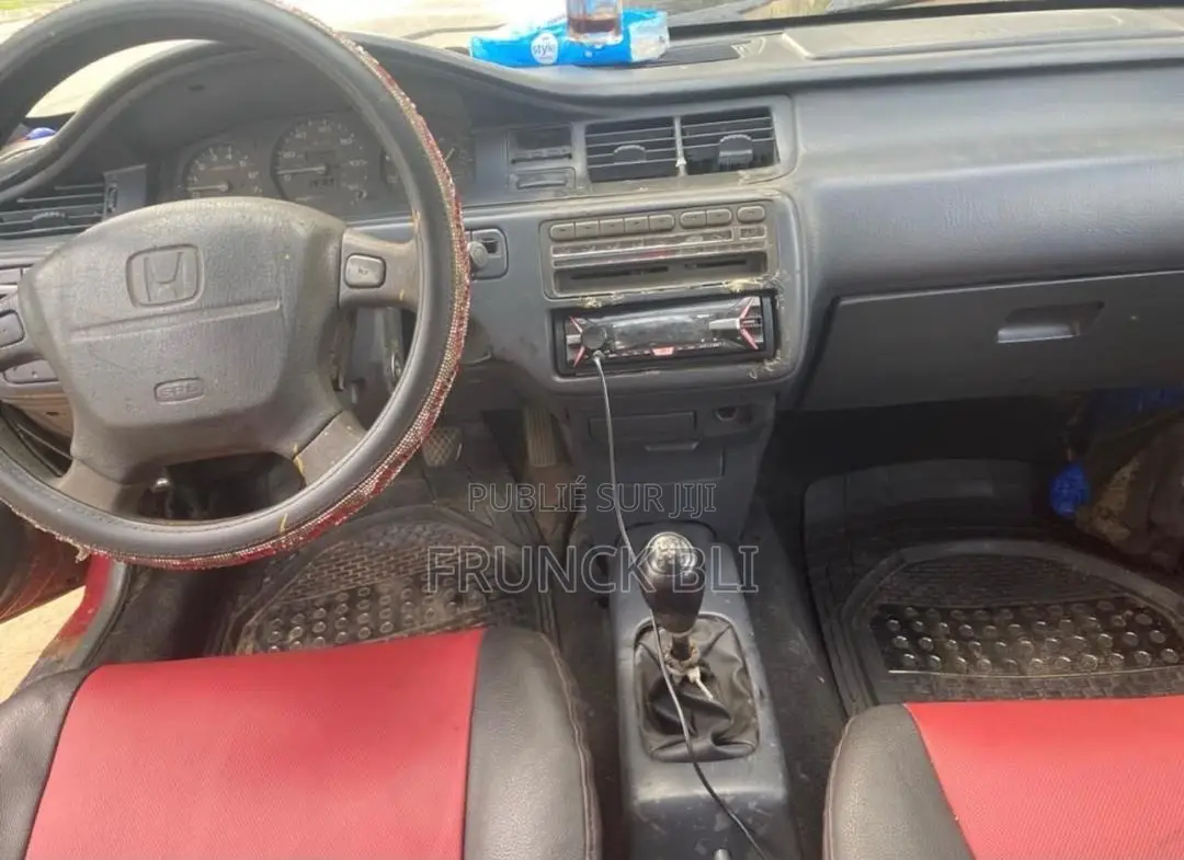 Honda Accord 2000 Rouge