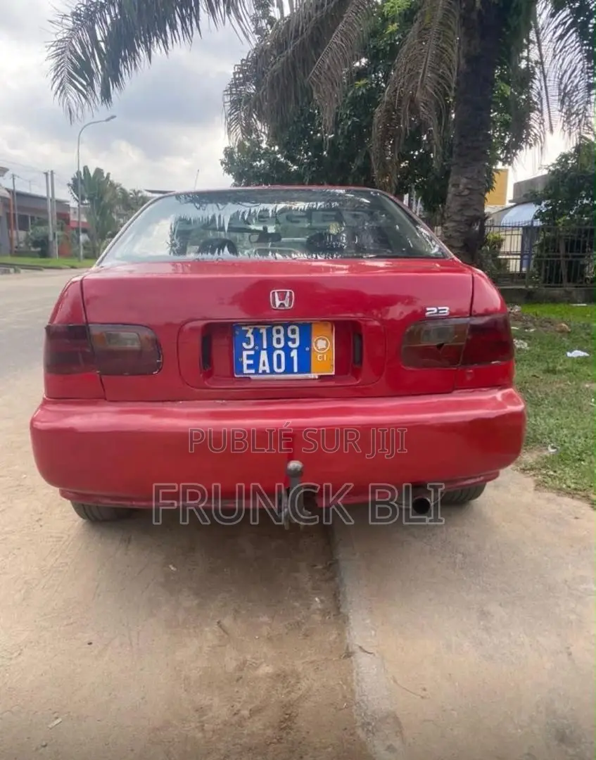 Honda Accord 2000 Rouge