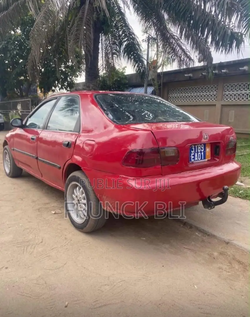 Honda Accord 2000 Rouge