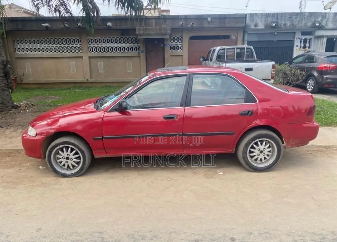 Honda Accord 2000 Rouge