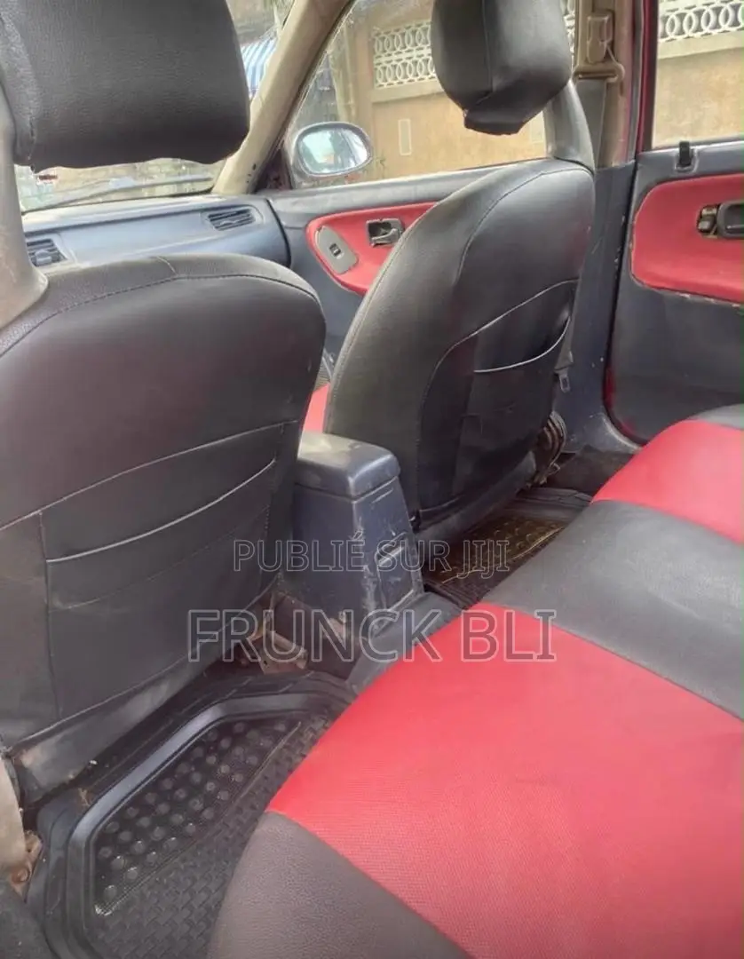 Honda Accord 2000 Rouge