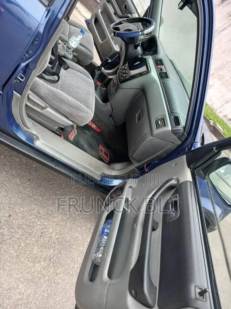 Honda CR-V 2005 Bleu