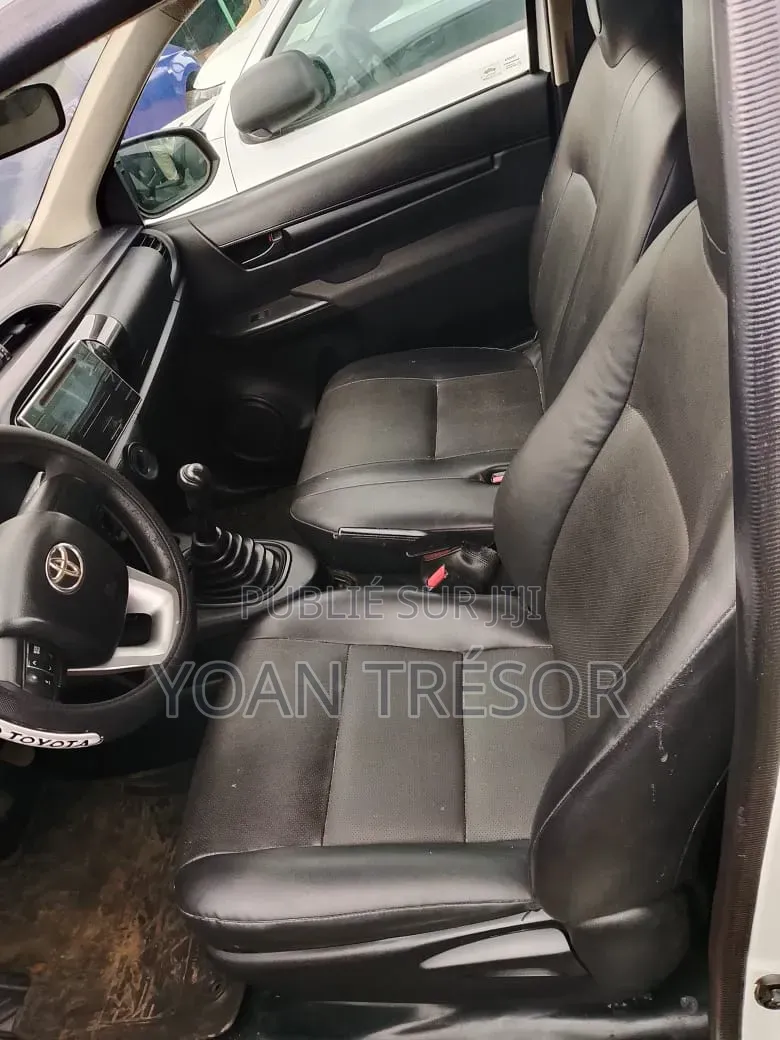 Toyota Hilux 2019 Blanc