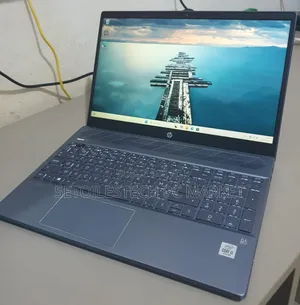 Nouveau Ordinateur portable HP Pavilion 15 8GB Intel Core i5 SSD 256GB