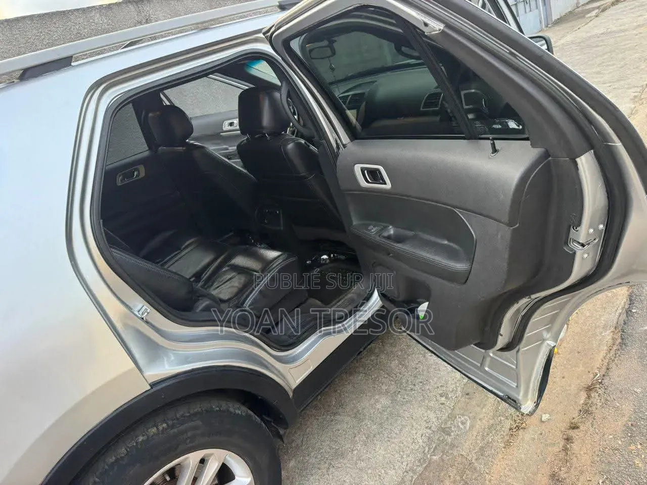 Ford Explorer 2011 Argenté