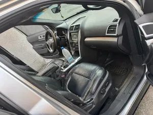 Ford Explorer 2011 Argenté