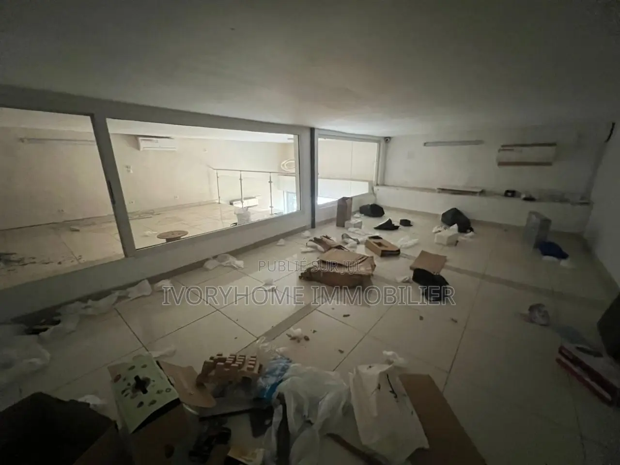 Magasin en Location