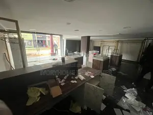 Magasin en Location