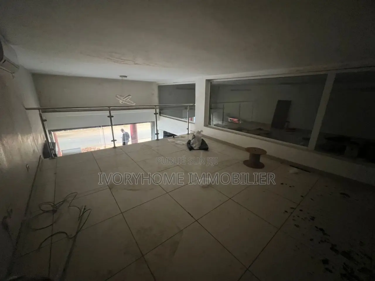Magasin en Location