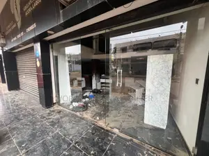 Magasin en Location