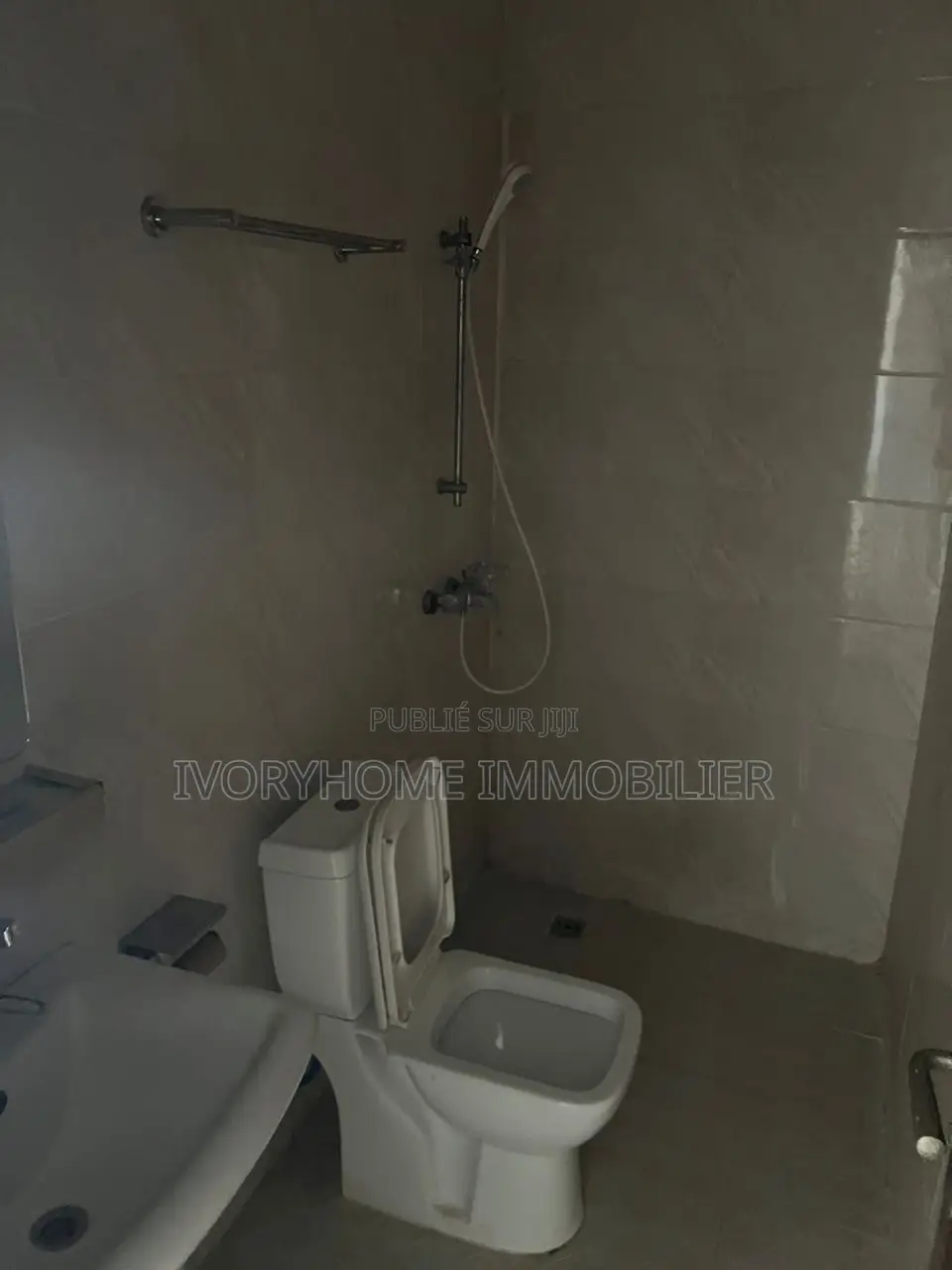 2chbre Appartement dans Cocody à Louer