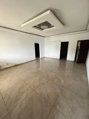 2chbre Appartement dans Cocody à Louer
