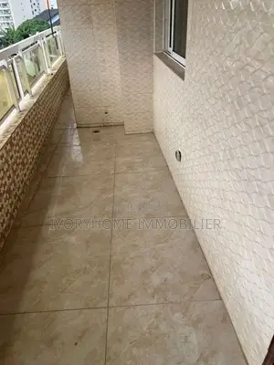 2chbre Appartement dans Cocody à Louer