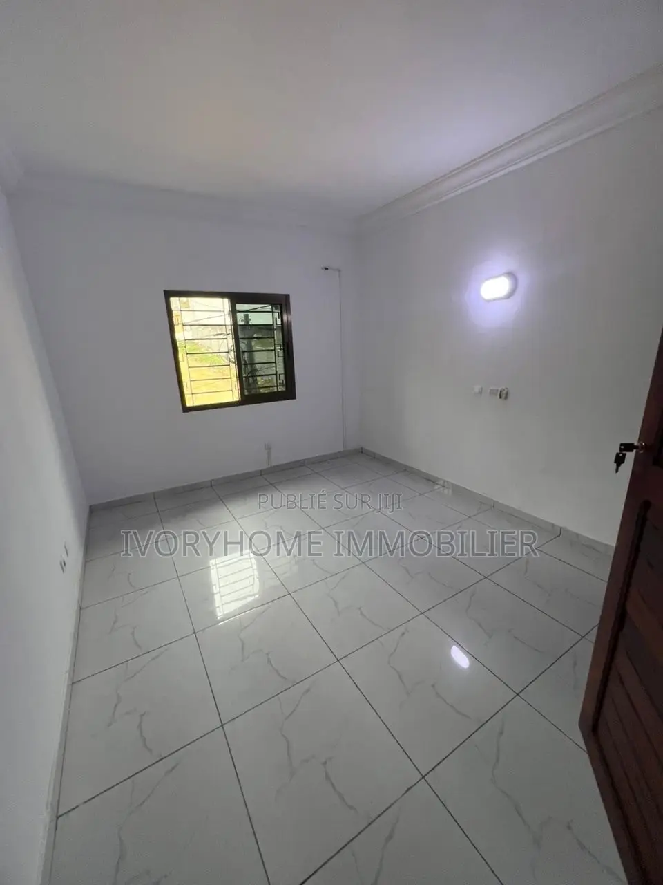 2chbre Appartement dans Cocody à Louer